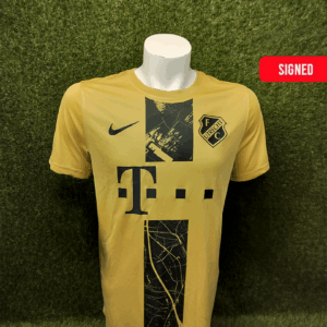 Signed FC Utrecht - Mike van der Hoorn 33
