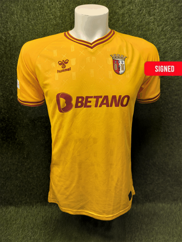 Signed Sporting Braga -Luri Medeiros 45