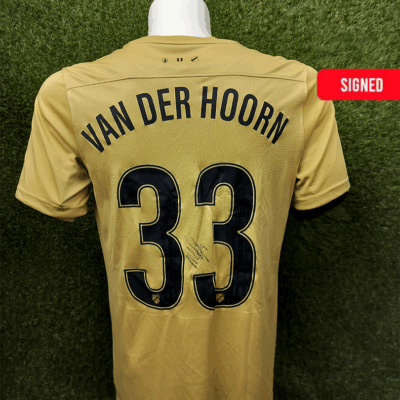 Signed FC Utrecht – Mike van der Hoorn 33